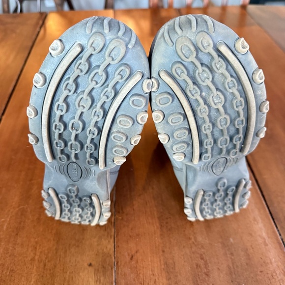 LL Bean Winter Gray Boots Snow Strap-up, Big Kids Size 6 - Picture 11 of 12